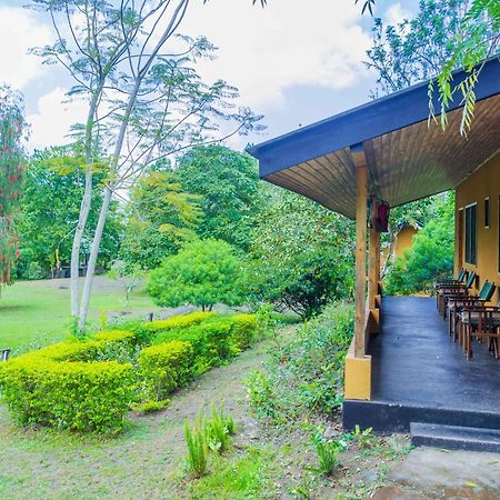 Meru Mbega Lodge Usa River Екстер'єр фото