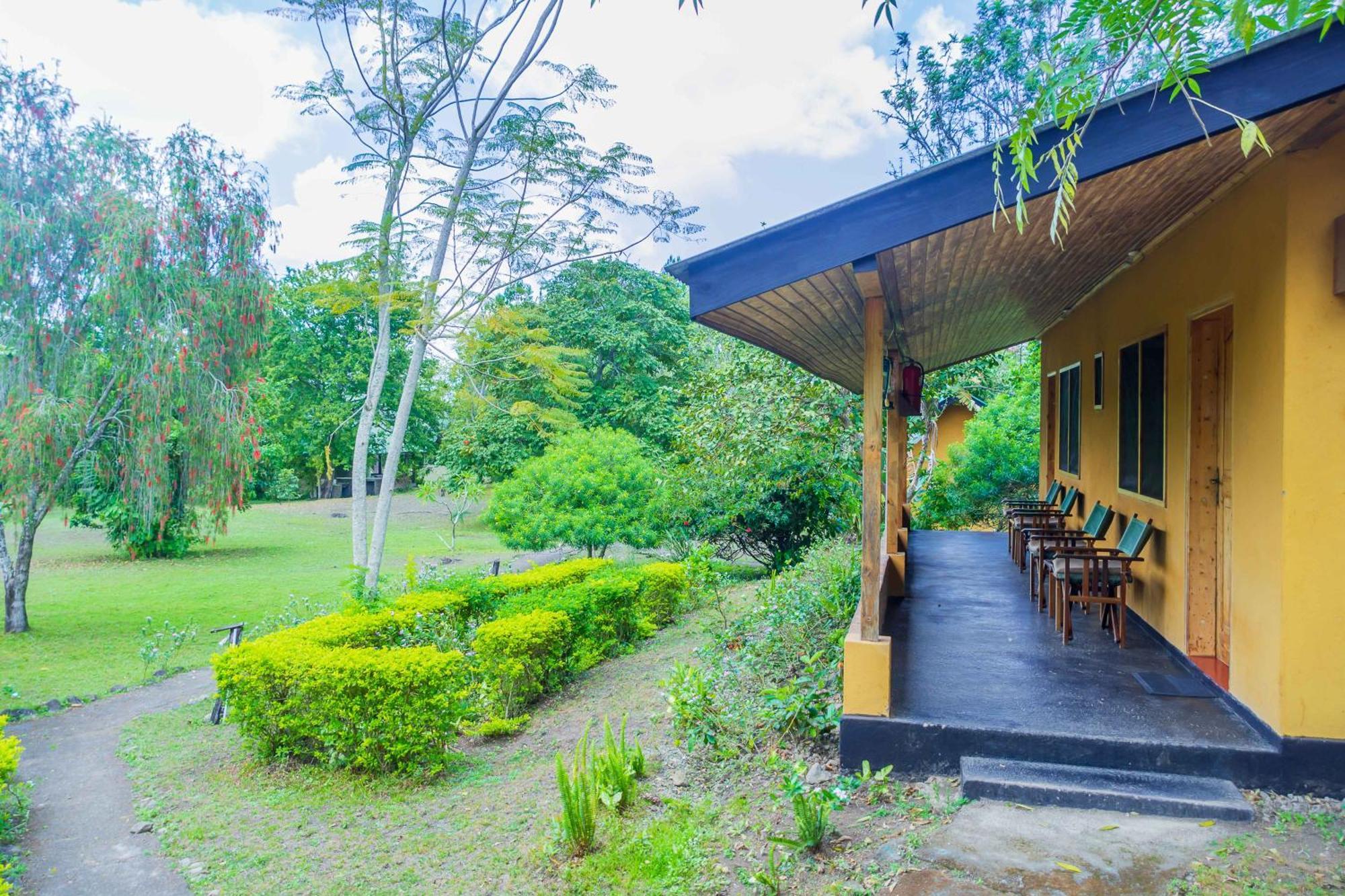 Meru Mbega Lodge Usa River Екстер'єр фото