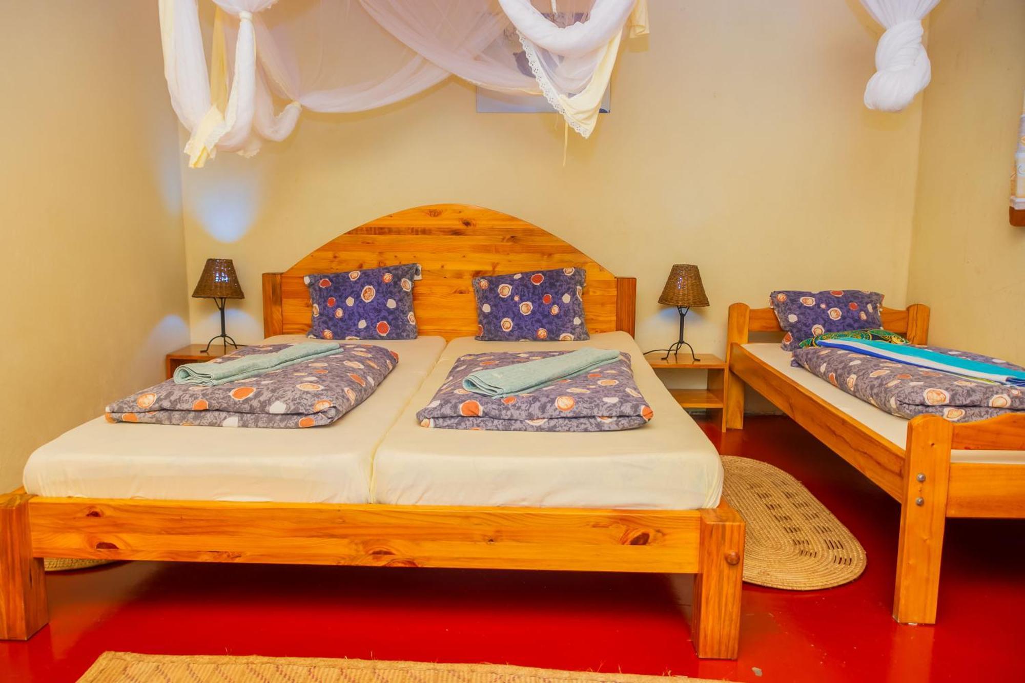 Meru Mbega Lodge Usa River Екстер'єр фото