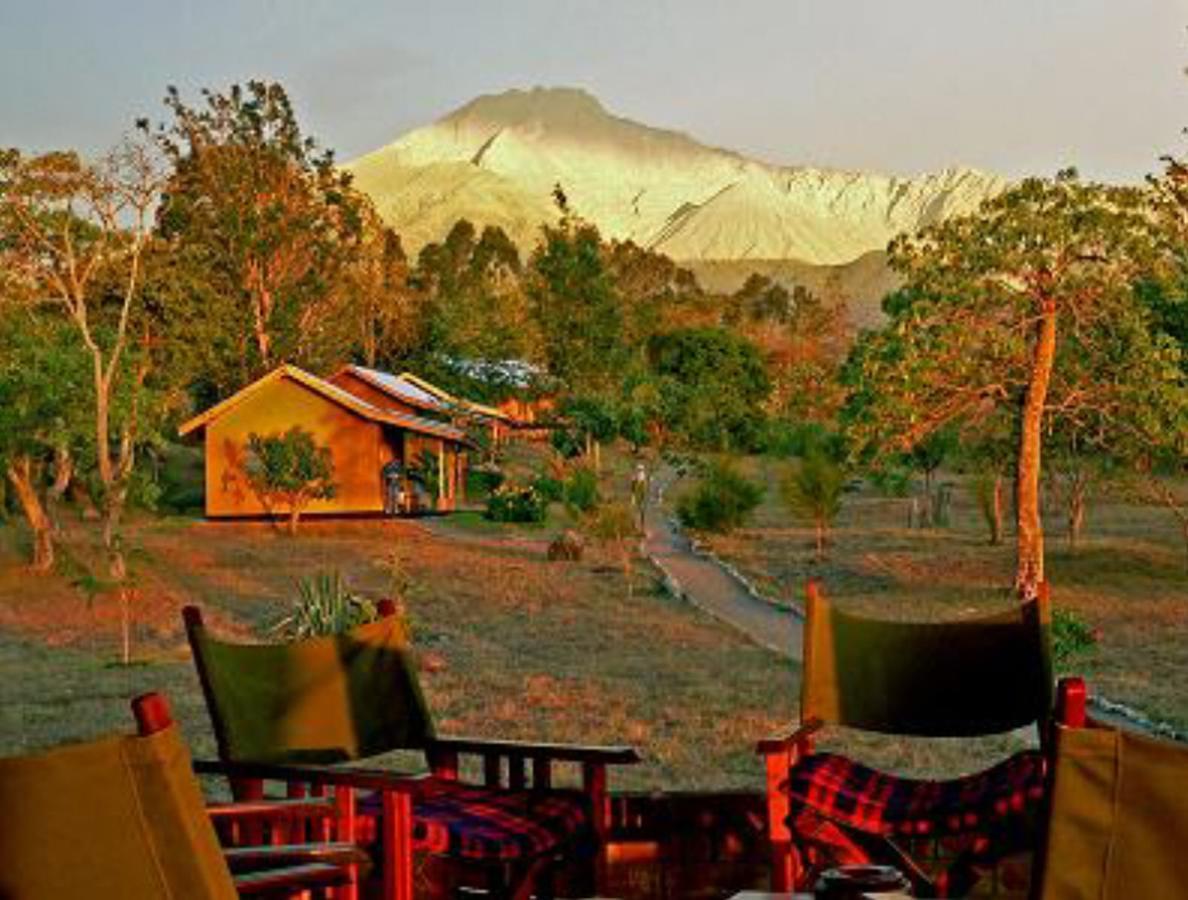 Meru Mbega Lodge Usa River Екстер'єр фото